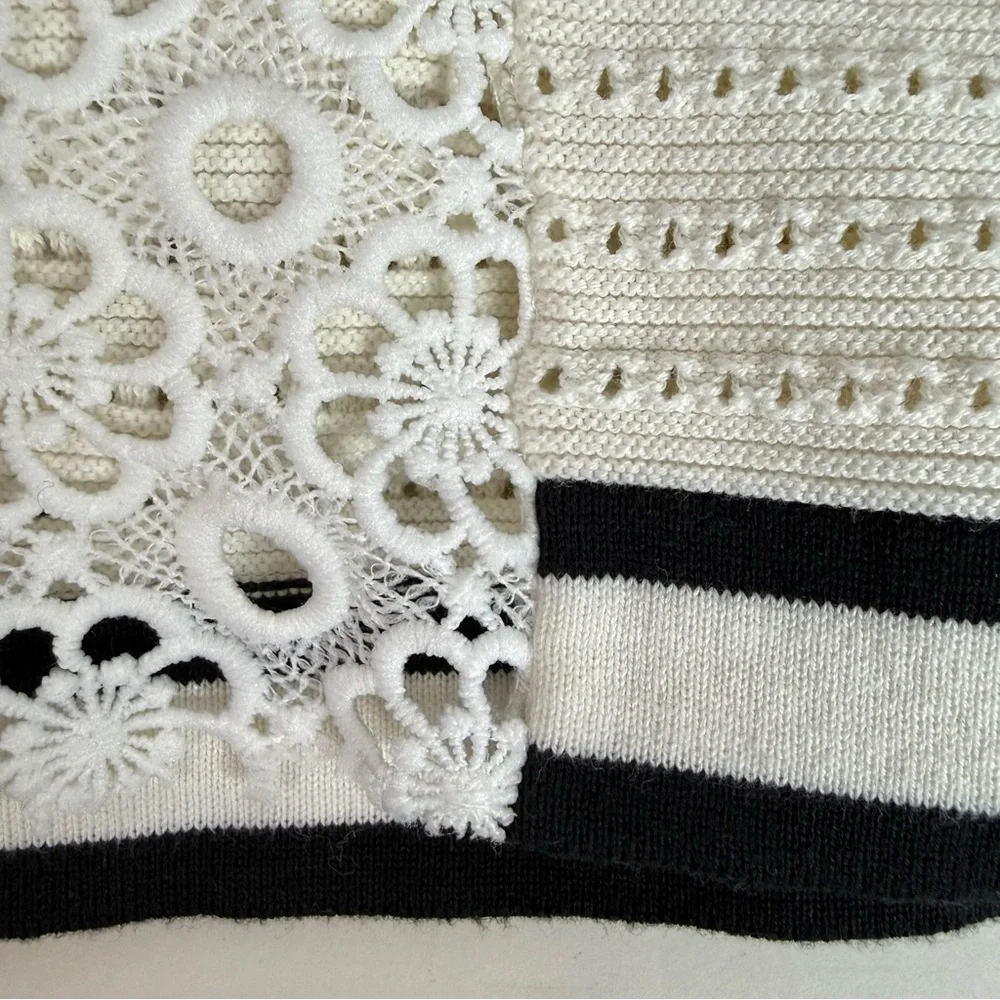 FRENCH CONNECTION Women Small Textured White Knit V-Neck Sweater Generous Sizing - Picture 8 of 16